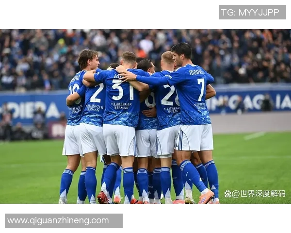 帕斯社媒晒标志性庆祝图文自信喊话还不赖吧助队击败尤文